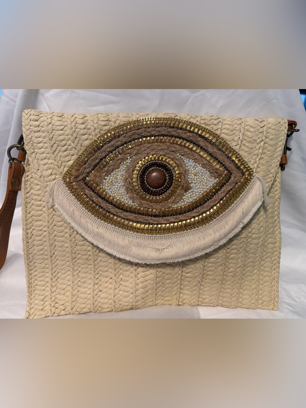 Neutral Beaded Eye Wristlet/Crossbody Bag — Unbranded
